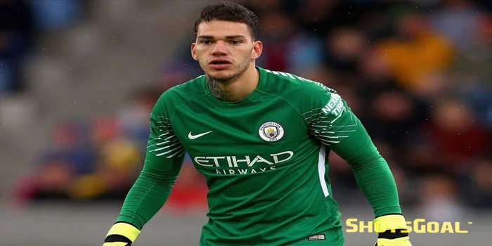 Ederson Moraes – Kiper Yang Berkomitmen Untuk Manchester City