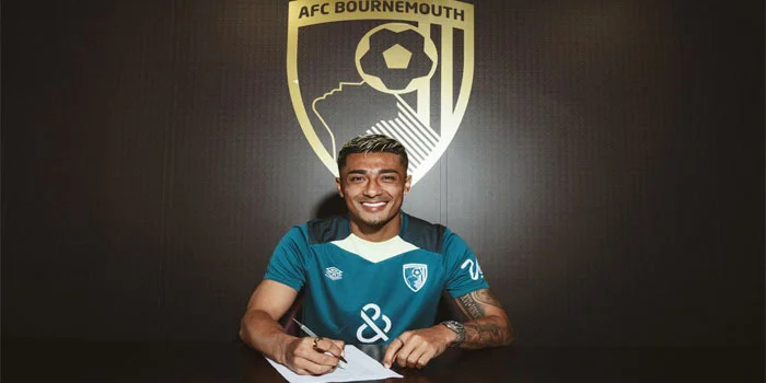 Julian Araujo dari Meksiko bergabung dengan Bournemouth dari Barcelona