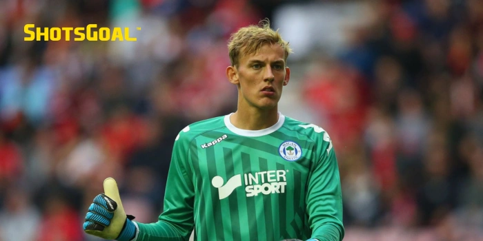 Christian Walton - Kiper Utama Ipswich Town di Premier League 2024/25